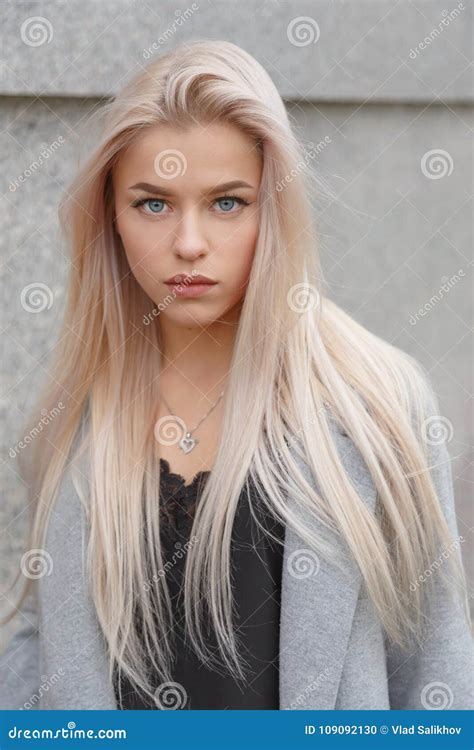 blue eyed blonde girl|Woman Blonde Hair Blue Eyes Stock Photos, Images。